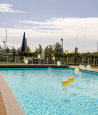 Buitenzwembad ibis Styles Zeebrugge